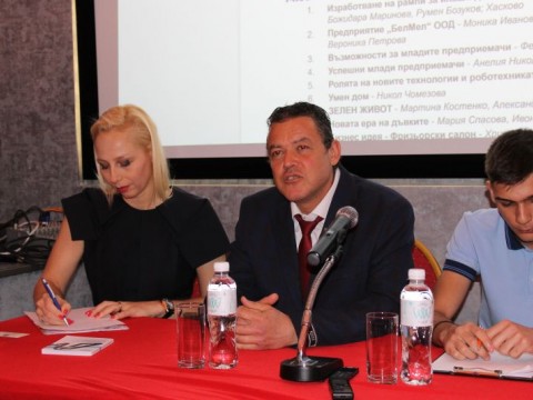 Димитър Добрев-директор на ПГИ 