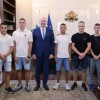 Премиерът Росен Желязков с признателност към младежите от Сунгурларе, помогнали в гасенето на пожарите