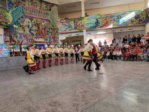 Фолклорно междучасие