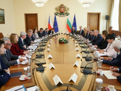 Радев: България и Чехия задълбочават сътрудничеството си в подкрепа на икономическото развитие и индустриалната  сигурност на Европа