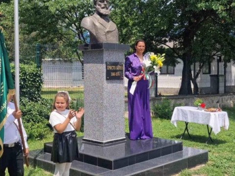 Паметник на Христо Ботев бе открит в село Оризари на 2 юни
