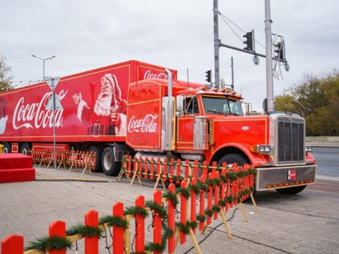 Коледният камион на Кока-Кола носи магията на празниците в Сливен на 5 декември