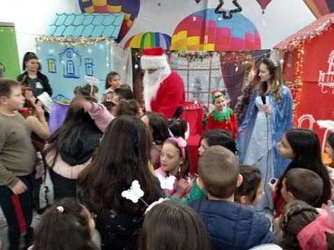 Коледно настроение в ОУ „Панайот Хитов“