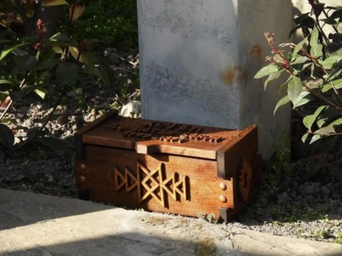 Бюст-паметник на д-р Петър Берон беше открит в Двора на Кирилицата в Плиска