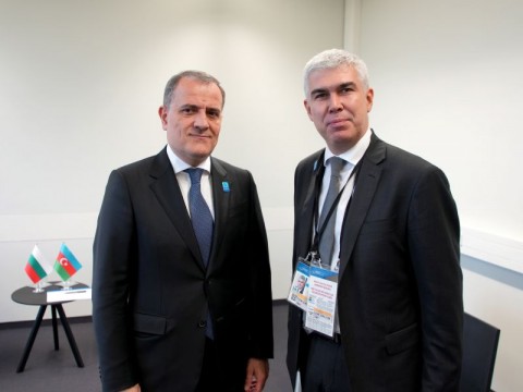 Премиерът Главчев потвърди интереса на България да участва в създаването на коридор за пренос на „зелена“ енергия от Азербайджан към Европа