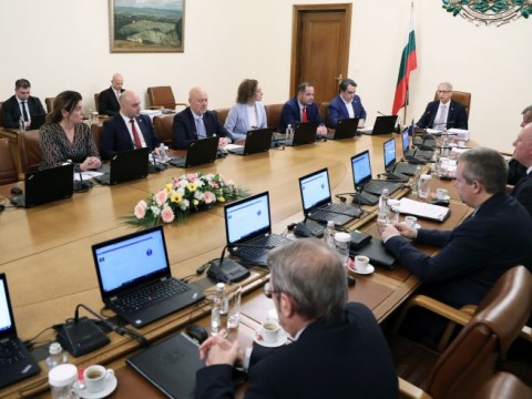 Правителство