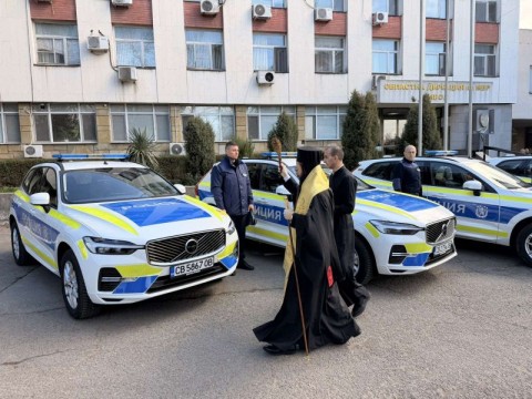 Освещаване на новите автомобили на ОД-МВР - Ямбол