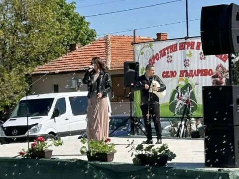 Петото издание на „Пролетни игри и обичаи“ събра жители и гости в Пъдарево