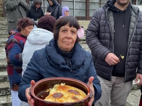 Село Нейково отпразнува петото издание на празника на българския фолклор и традиционните ястия