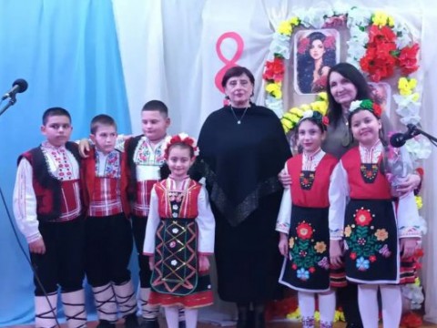 Тържеството „Мисия Жена“ събра препълнена зала в Котел