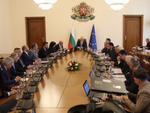 Доклад за усвояване на средства по ОП „Околна среда“ за летателна техника ще бъде внесен в Народното събрание