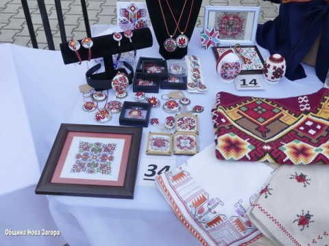 Българската шевица събра творци и почитатели на традициите в Загорци