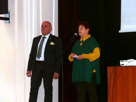 Ученици от Нова Загора се срещнаха с комисар Явор Колев на тема „Киберсигурност и опасности в интернет“