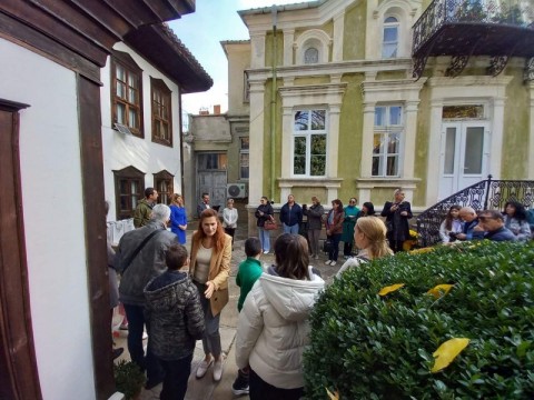 ПРИЗОВИ МЕСТА ЗА МАЛКИТЕ – ГОЛЕМИ ХУДОЖНИЦИ НА  ОУ „ПАНАЙОТ ХИТОВ“
