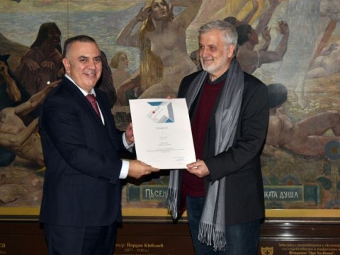 Наградата „Сирак Скитник“ на Община Сливен за 2025 година получи скулпторът Иван Тотев