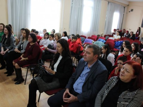 Представителна изява по проекта „Успех за теб“ обедини ученици от Твърдица, Шивачево и Бяла паланка