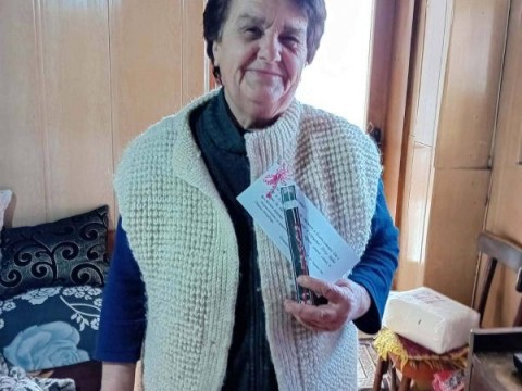 Домашният социален патронаж в Твърдица и Шивачево зарадва потребителите с мартенички