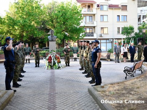 Сливен отбеляза 188 години от рождението на Васил Левски