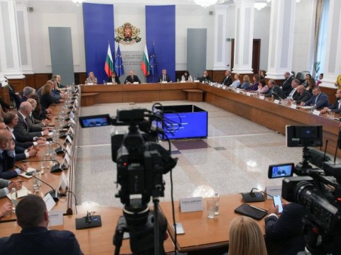 Румен Радев: Нужна е смяна на модела за изграждане на стратегическата инфраструктура