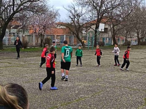 Спортен дух и приятелство