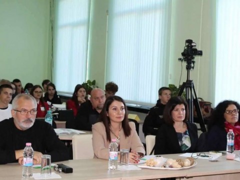 Котел посрещна ученици от цялата страна на Пета национална конференция, посветена на 150 години от Гюргевския революционен комитет