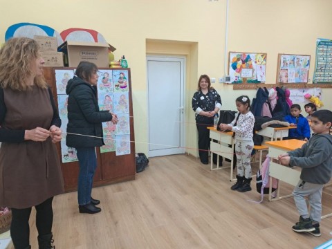 Традициите оживяват: „Приказка за мартеницата“ – от музея до класната стая в ОУ „Капитан Петър Пармаков“ – Градец