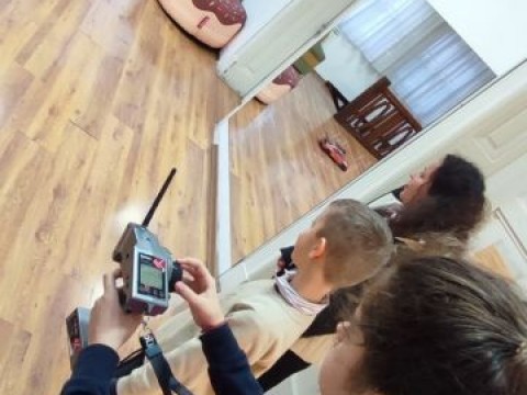 Демонстрационен урок по информационни технологии събуди интереса на учениците към техниката