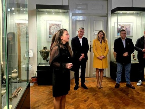 Откриха експозицията-възстановка „Тайните на Калояновската гробница“ в РИМ – Сливен