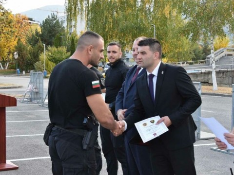 Отборът на ОДМВР-Сливен се класира сред първите пет в благотворителен турнир на ГДБОП 