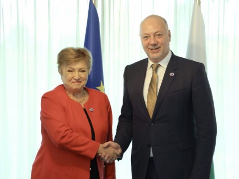 Премиерът Желязков: България върви към еврото с дисциплина и стабилни финанси