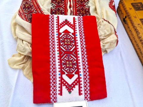 „Пътят на шевицата“ оживя в село Загорци за втора поредна година