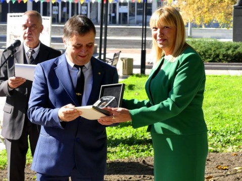 Нова Загора откри паметник на Стоян Омарчевски – родолюбеца, завещал на България Деня на народните будители