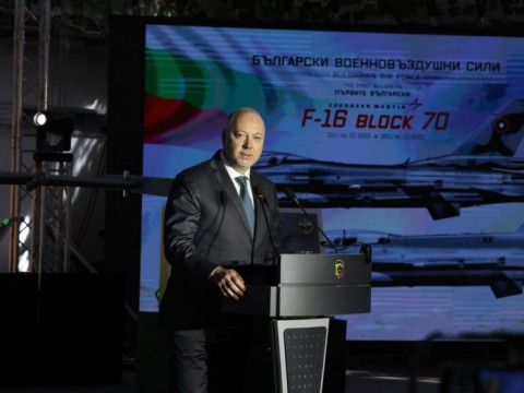 Премиерът Желязков: Първият български изтребител е идеологическа промяна и модернизация на армията