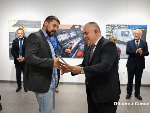 Стефан Радев откри обновената зала „Сирак Скитник“ и Националната изложба „Сливен’2026“