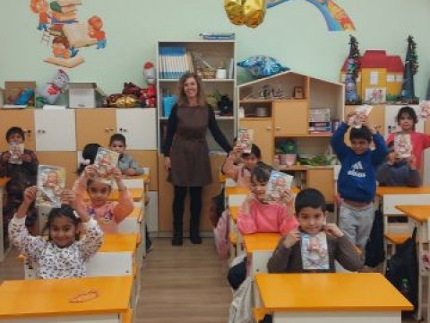 Традициите оживяват: „Приказка за мартеницата“ – от музея до класната стая в ОУ „Капитан Петър Пармаков“ – Градец