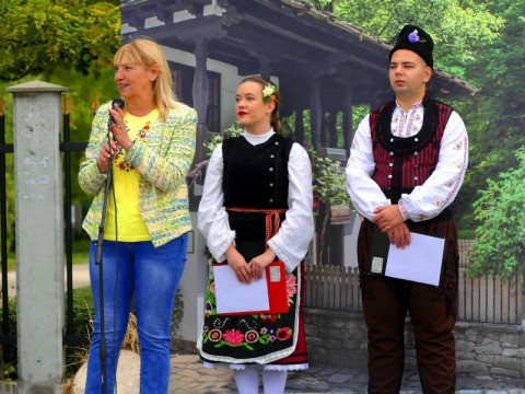 „Фолклорна омая“ за трета поредна година събра ритъма и духа на България в Нова Загора