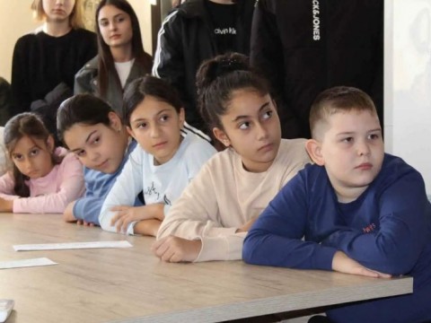 В Котел отбелязаха Деня на народните будители с вдъхновяваща среща под надслов „Да бъдем будни“