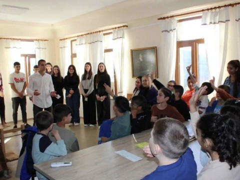 В Котел отбелязаха Деня на народните будители с вдъхновяваща среща под надслов „Да бъдем будни“