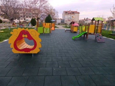 Nova detska ploshtadka