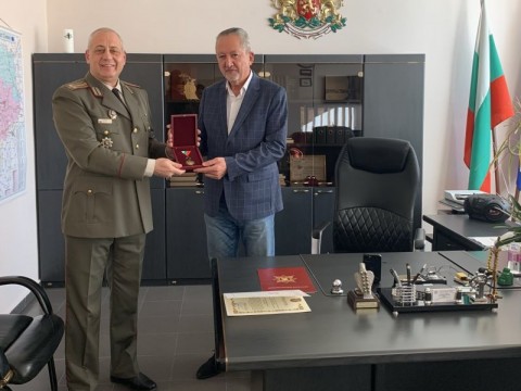 Божурски-медал0126