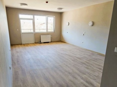 Приключиха строително-ремонтните дейности по проекта за модернизация на Дома за стари хора „Света Петка“ в с. Баня