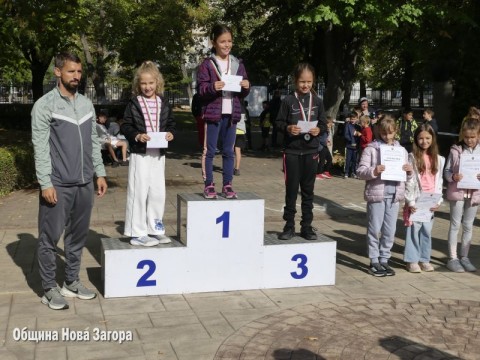 Ученици от Нова Загора се включиха в мемориалния пробег „Петко Йорданов – Динко Ганчев“