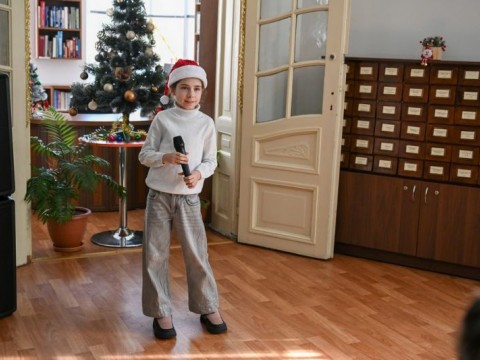 „Коледна магия“ 2025 завърши с награждаване в Регионална библиотека „Сава Доброплодни“ – Сливен