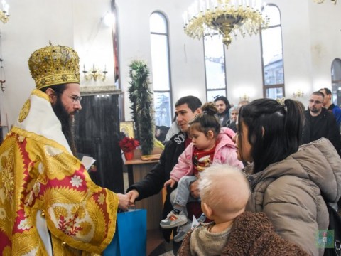 Подкрепа за многодетни семейства по случай Никулден