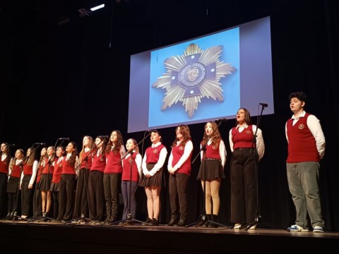 Музикално-поетична вечер за Васил Левски събра в Сливен ученици и потомка на Апостола  