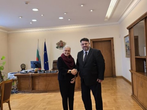 Зафиров и представител на ВКБООН обсъдиха миграцията и бежанците в България