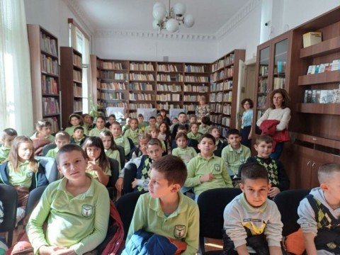 Изложбата за Сава Доброплодни привлече рекорден брой посетители в Сливен