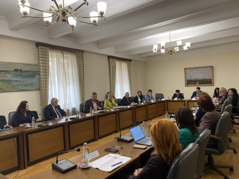 Над 6 000 родители и близо 102 хиляди деца са обхванати в обученията на местните комисии за борба с противообществените прояви, отчитат от ЦКБППМН за 2024 г.