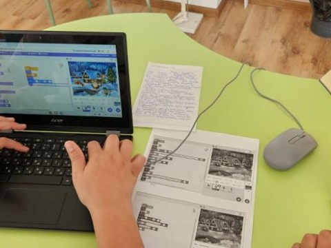 Коледни истории със Skratch по НП“Иновации в действие“ –Модул 1 „Интердисциплинарни уроци“ в ОУ “Панайот Хитов“