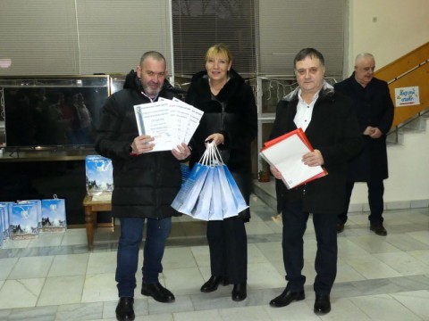 Наградиха участниците в конкурса за детска рисунка „Свободна Нова Загора“